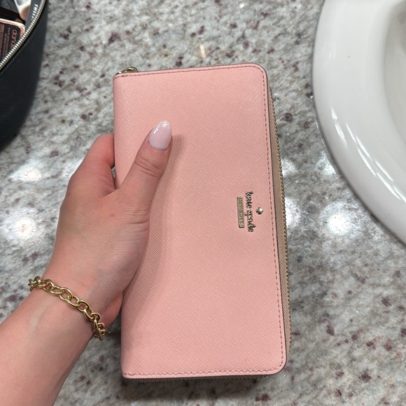 Kate Spade Wallet - Picture 5 of 5